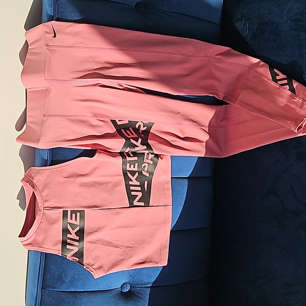 BN Nike Pro workout set